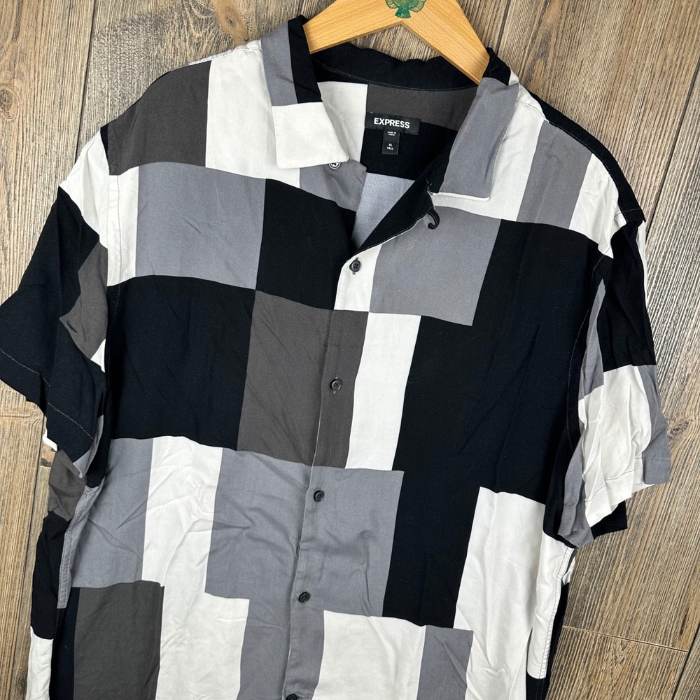 Express Mens XL Tall Geometric Colorblock Short Sleeve Viscose Button Up Shirt